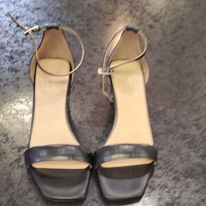Naturalizer Black Ankle Strap Heels Sleek Design